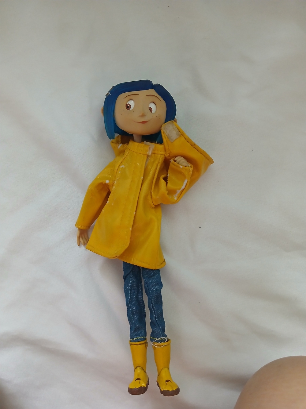 Coraline Doll Action Figure Model Yellow Raincoat Posable Collector doll